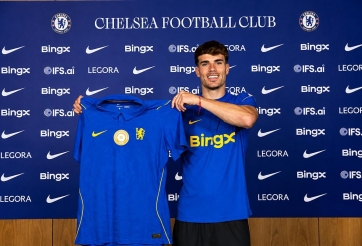 CĐV Chelsea phản ứng trái chiều khi CLB chiêu mộ Pep Chavarria