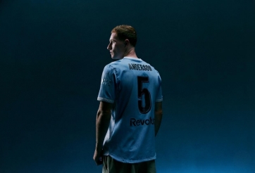Rodri nhận cảnh báo cực nóng từ siêu bom tấn Man City trước Siêu cúp Anh