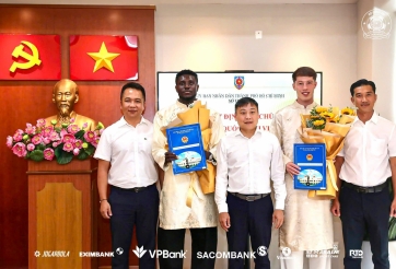 CHÍNH THỨC: 2 tiền đạo Việt kiều nhận quyết định cực vui về quốc tịch Việt Nam