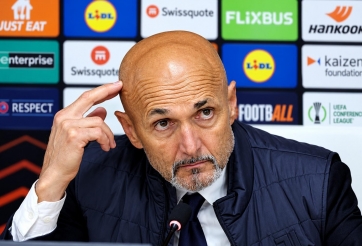 Spalletti đáp trả Conceição sau trận Juventus thắng Celta Vigo
