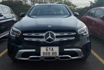 Mercedes-Benz GLC 200 biển ngũ quý 8, được rao bán với giá gần 8 tỷ đồng