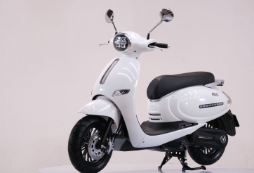 Trước VinFast, đã từng có mẫu xe máy điện tiên phong hình thức cho thuê pin tại Việt Nam