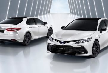 Toyota Camry bổ sung thêm phiên bản đặc biệt mới, giá bán tăng nhẹ