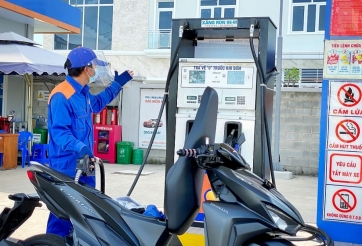 Giá xăng giảm chưa có điểm dừng, có thể xuống tiếp mốc 22.000 đồng/lít