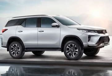 Toyota Fortuner 2023 chính thức ra mắt, cải tiến nhẹ thiết kế, thêm nhiều trang bị mới