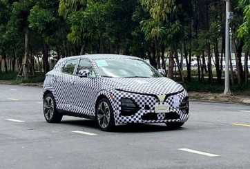 Vừa bàn giao VF 8, mẫu SUV điện mới tiếp theo của VinFast đã lộ diện