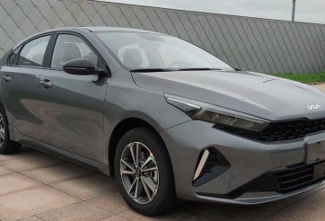 Kia K3 2023 lộ diện với ngoại hình khác lạ, sử dụng động cơ 1.4 tăng áp