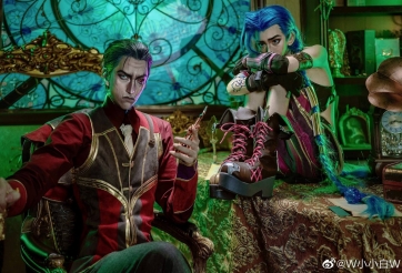 Ngắm màn cosplay bộ đôi 'bố con' Jinx và Silco trong Arcane