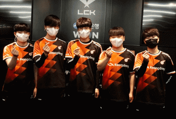 Trực tiếp LCK Mùa Hè 2022 hôm nay ngày 15/6: vòng bảng khởi tranh