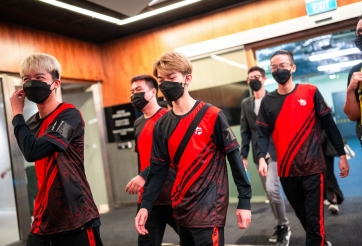 Team Flash hủy diệt T1 lần thứ 2 liên tiếp tại CKTG Tốc Chiến