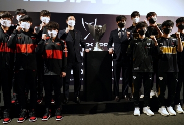 Kết quả LCK hôm nay ngày 28/8: GEN hủy diệt T1