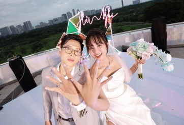 Bomman và Minh Nghi tay trong tay hạnh phúc trong ngày cưới