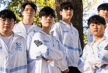 Các tuyển thủ DRX chọn tướng để làm trang phục CKTG 2022