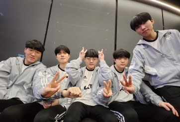 Kết quả LCK ngày 4/3: HLE 0-2 DK, NS 1-2 DRX