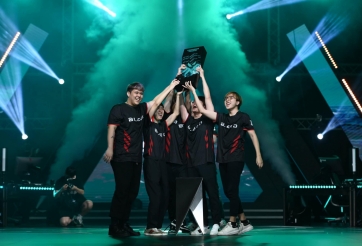 Sang Singapore thi đấu, tuyển thủ Việt đạt được thành công không ngờ