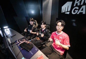 HLV Tom: 'Trường hợp xấu nhất là Faker bỏ lỡ vòng Playoffs'