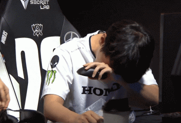 CKTG 2023: GAM đánh bại TL, Pyosik ôm đầu bật khóc