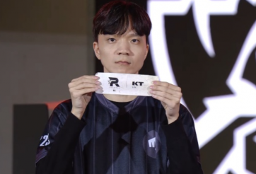 Trọng tài bất ngờ nổi tiếng sau CKTG 2023 nhờ 'bàn tay vàng'