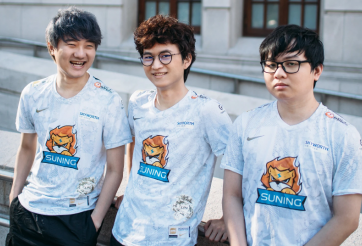 Đồng đội cũ của SofM bị đuổi ra đường