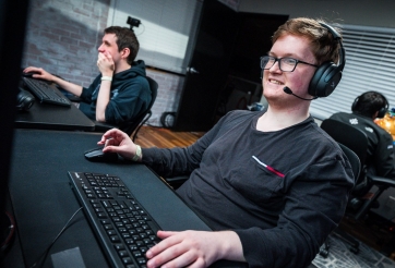 DTCL: Mẹo leo rank thần tốc từ top 1 Thách Đấu