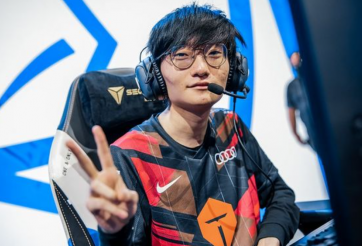 Tuyển thủ Trung Quốc lập cú Pentakill khó nhất trong lịch sử LMHT