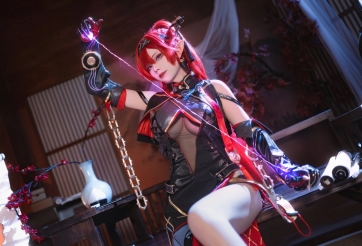 Ngắm màn cosplay YinLin trong Wuthering Waves