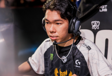 Đã hay còn hên, Slayder không đánh cũng thắng đội Ả Rập