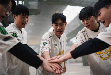 'FNC không bỏ lỡ cơ hội dẫn trước, vì họ làm gì có ...'