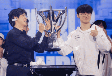 Hành động tinh tế của Faker khiến CDM ngả mũ kính phục