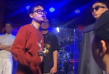 Một rapper xúc phạm cả gia đình Độ Mixi