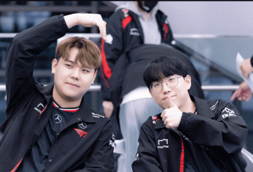 Bị DRX đánh phủ đầu, T1 rơi xuống nhánh thua