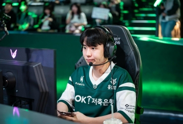 Vừa thắng T1, HLV BRO ngay lập tức khen ngợi Morgan