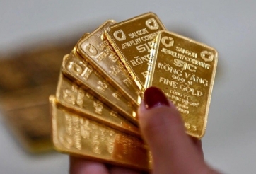 Giá vàng hôm nay tối 31/5: Đồng loạt giảm