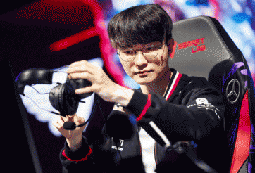 MSI 2025: Faker thẳng thắn nhận lỗi sau trận thua GEN