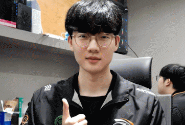 HLE nghiền nát KT, Viper lập Pentakill mãn nhãn