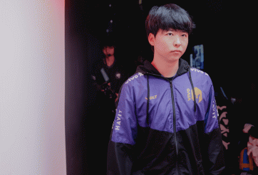 CKTG 2025: Chạm trán Knight, sao Hàn hiểu ngay 'trình là gì'