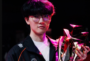 HLE chia tay xạ thủ Viper