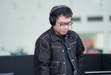 Hoàng Luân nghỉ việc