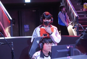 HLV Score nói thẳng lý do KT Rolster nhận thất bại nghiệt ngã