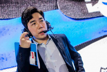 HLV Hanwha Life Esports xin lỗi