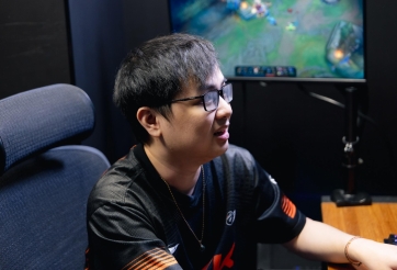 Trực tiếp MVK vs TSW: SofM chính thức ra sân