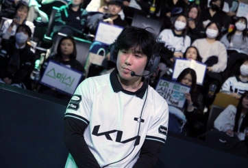 HLV Dplus KIA chốt thẳng một câu sau trận thắng T1