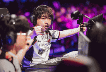 T1 lại gieo sầu cho một đội Trung Quốc