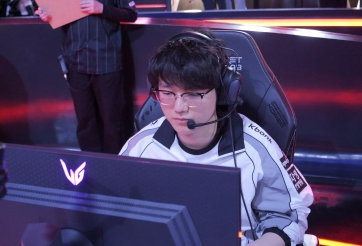 T1 thua sốc trong ngày khai màn LCK 2026