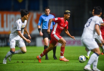 AFC ấn tượng pha ‘xâu kim’ của cầu thủ Viettel