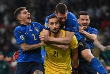 ‘Người hùng’ ĐT Italia đi vào lịch sử Euro 2021