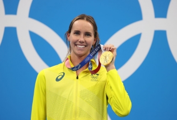 Kình ngư xinh đẹp Emma McKeon đi vào lịch sử Olympic