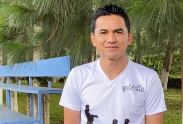 Kiatisak gửi thông điệp ý nghĩa từ Thái Lan