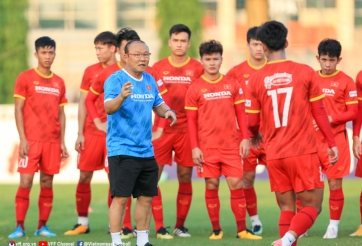 ĐT Việt Nam gặp 'trở ngại lớn' ngay buổi tập đầu tiên trước VLWC