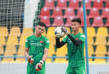 Thủ môn Việt Nam bất ngờ nhiễm Covid-19